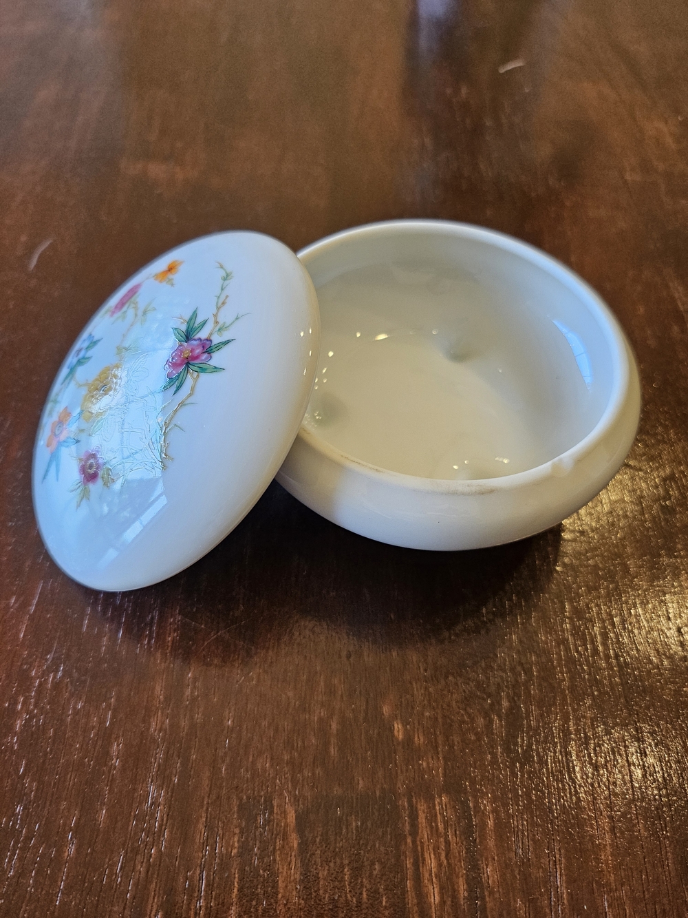 Vintage Porcelain Floral Trinket Box - Picture 3 of 6